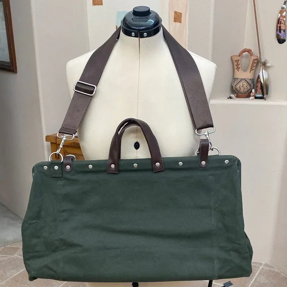 Green Canvas Men's/Women’s Bag with Brown Accents Line of Trade Brand - Picture 5 of 5